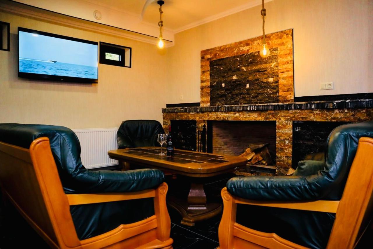 Hotel Evergreen Borjomi Εξωτερικό φωτογραφία