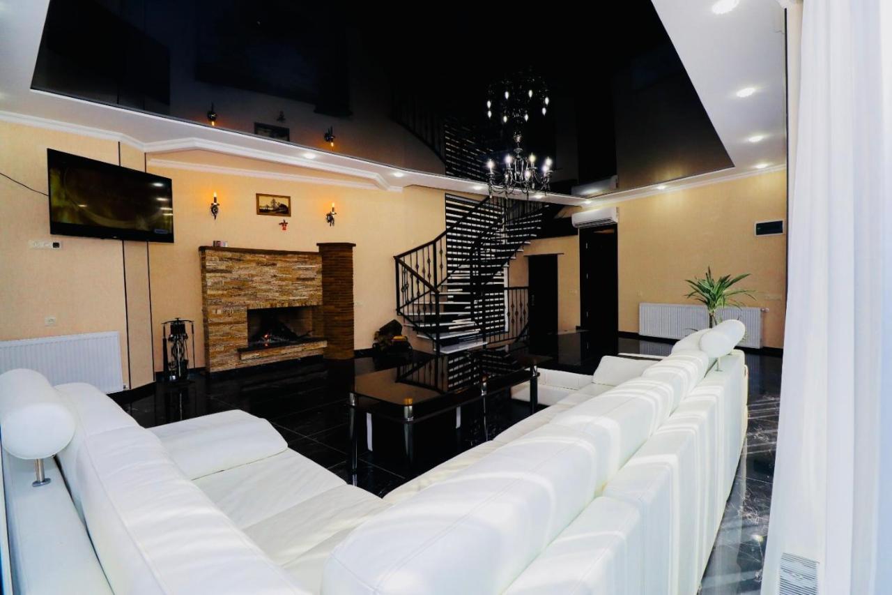 Hotel Evergreen Borjomi Εξωτερικό φωτογραφία