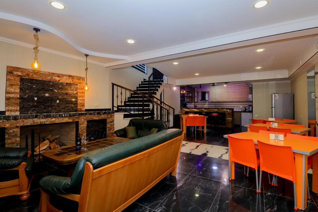 Hotel Evergreen Borjomi Εξωτερικό φωτογραφία