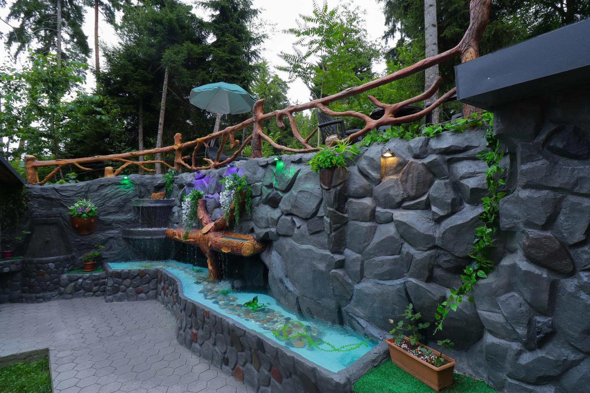 Hotel Evergreen Borjomi Εξωτερικό φωτογραφία