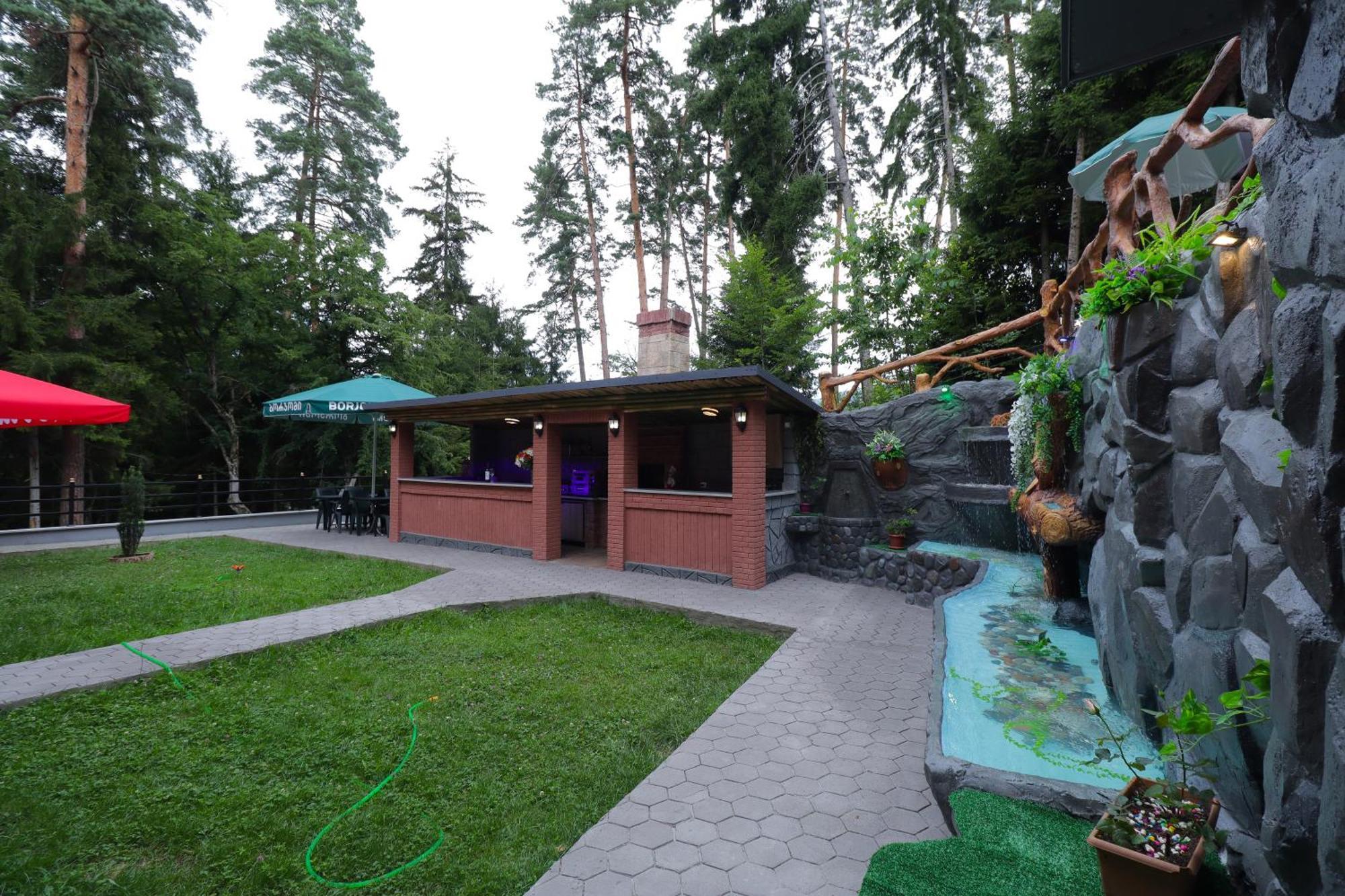 Hotel Evergreen Borjomi Εξωτερικό φωτογραφία