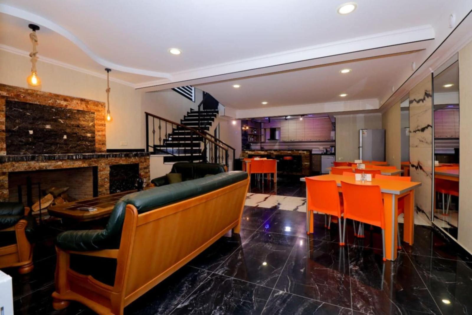 Hotel Evergreen Borjomi Εξωτερικό φωτογραφία